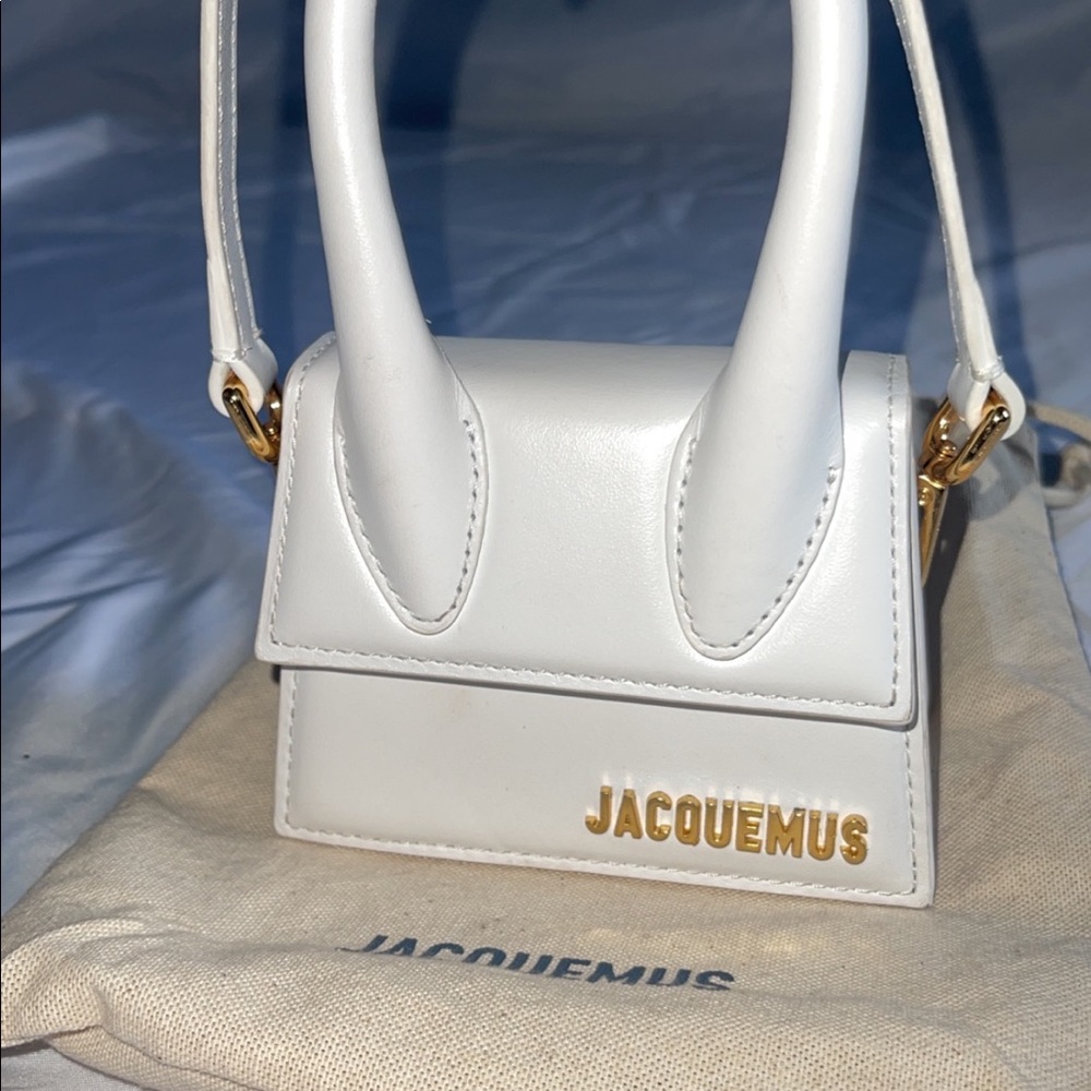 Jacquemus mini top handle bag .